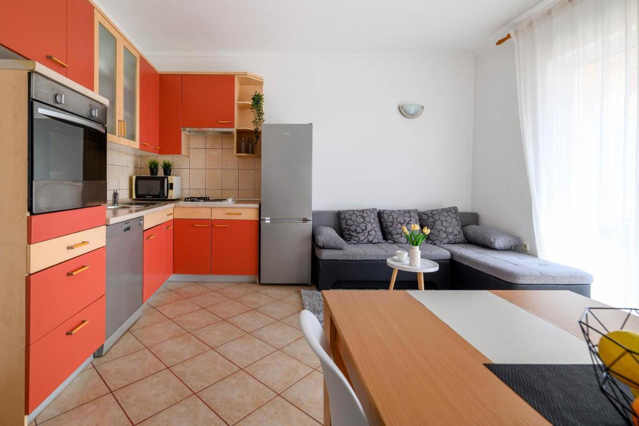 Apartment Malibu Zaboric Bagian luar foto