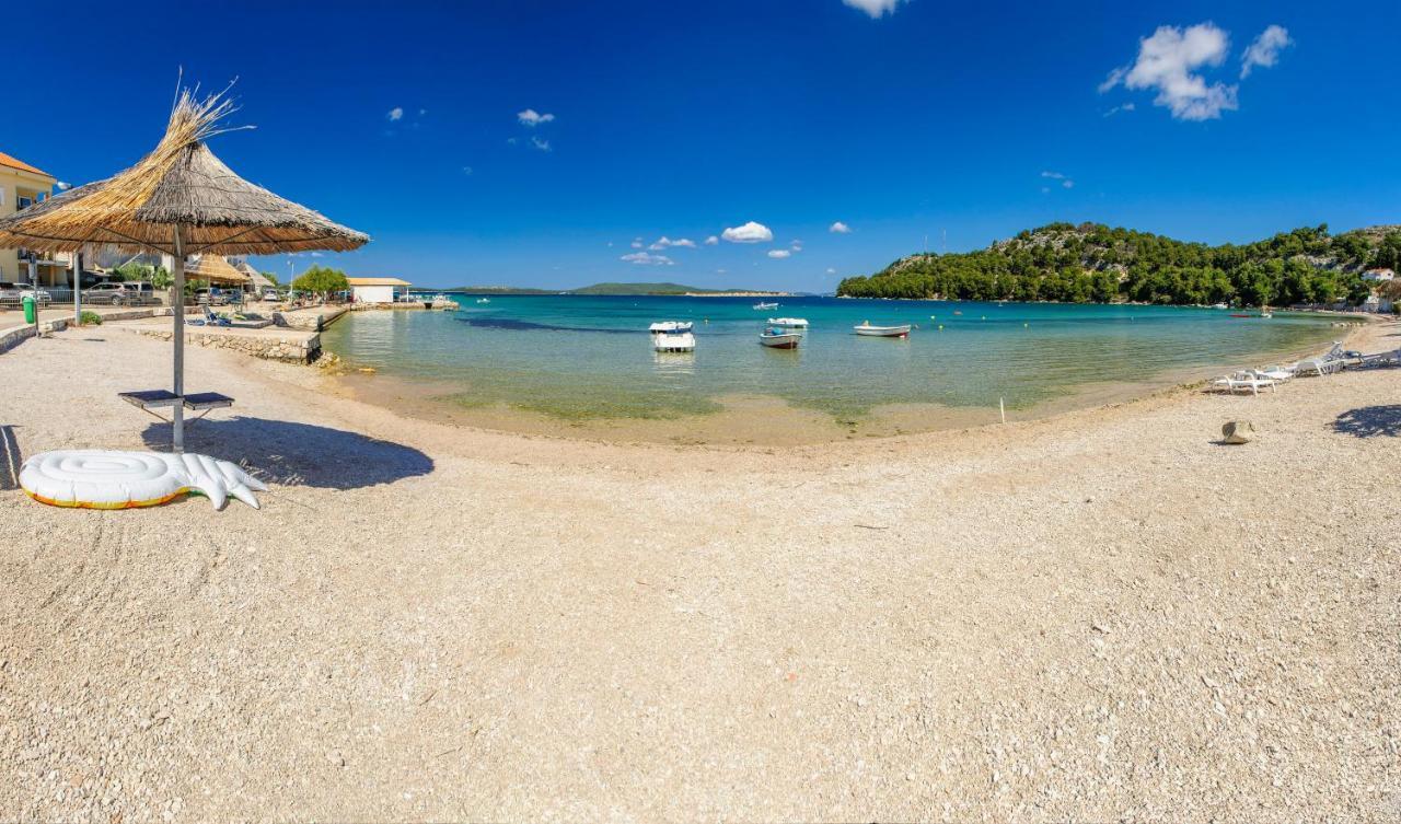 Apartment Malibu Zaboric Bagian luar foto