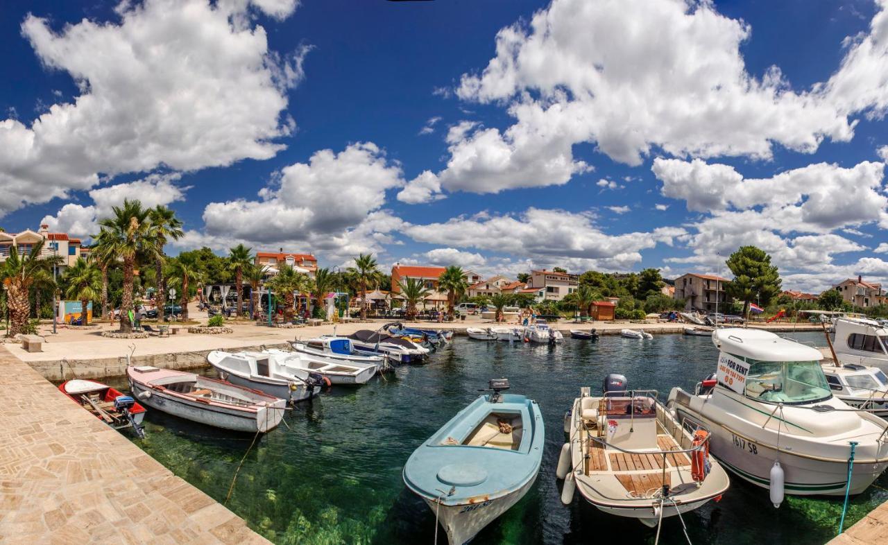 Apartment Malibu Zaboric Bagian luar foto